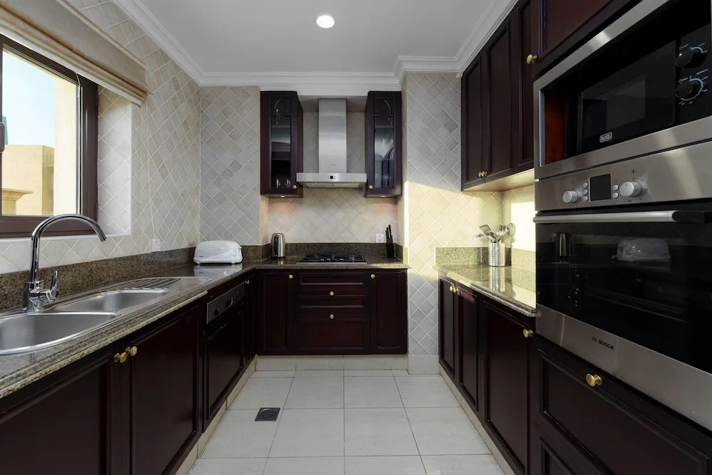 Maison Privee - Tasteful Apt cls to Burj Khalifa & Dubai Mall