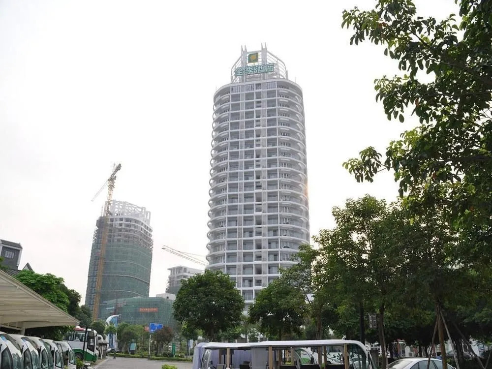 All Seasons Hotel