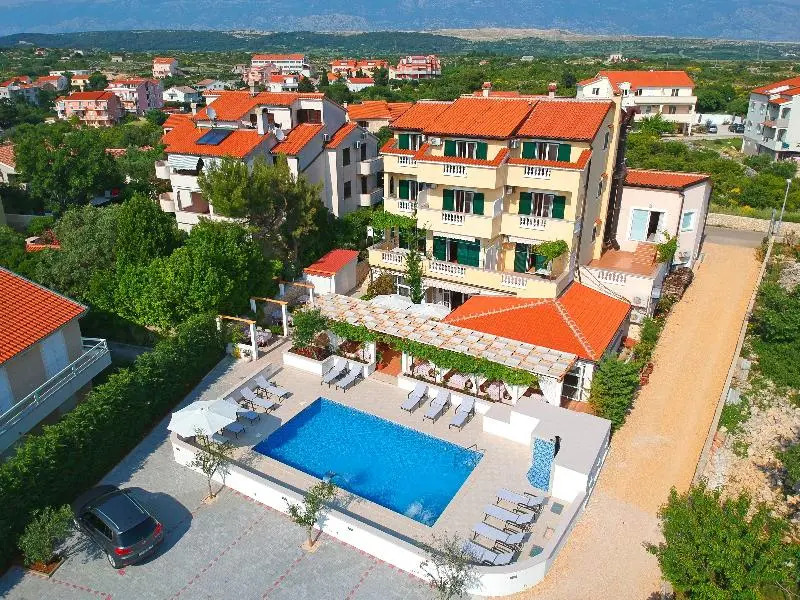 Pansion Villa Bok
