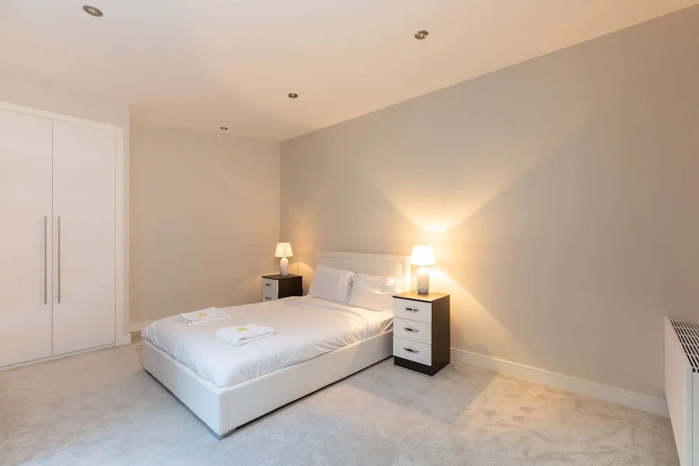 Split Level 2 Bed In Maida Vale, Near Paddington