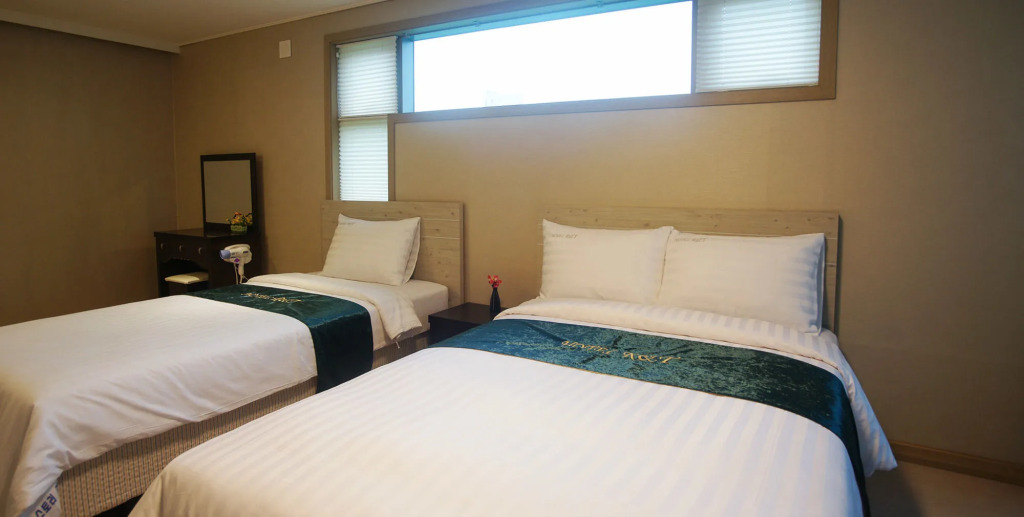 Joy Hotel