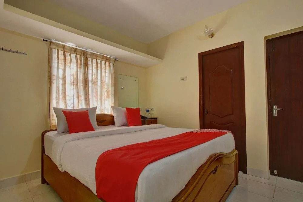 Oyo 22924 Gv Residency