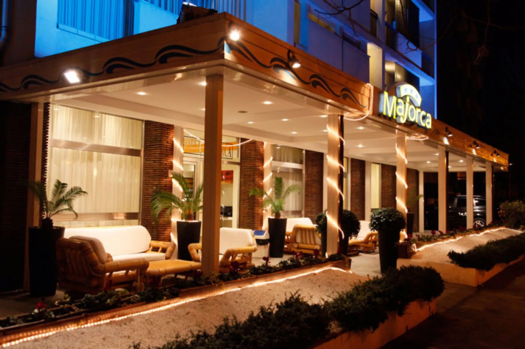 Hotel Majorca sul Mare in centro a Riccione con Area Fitness
