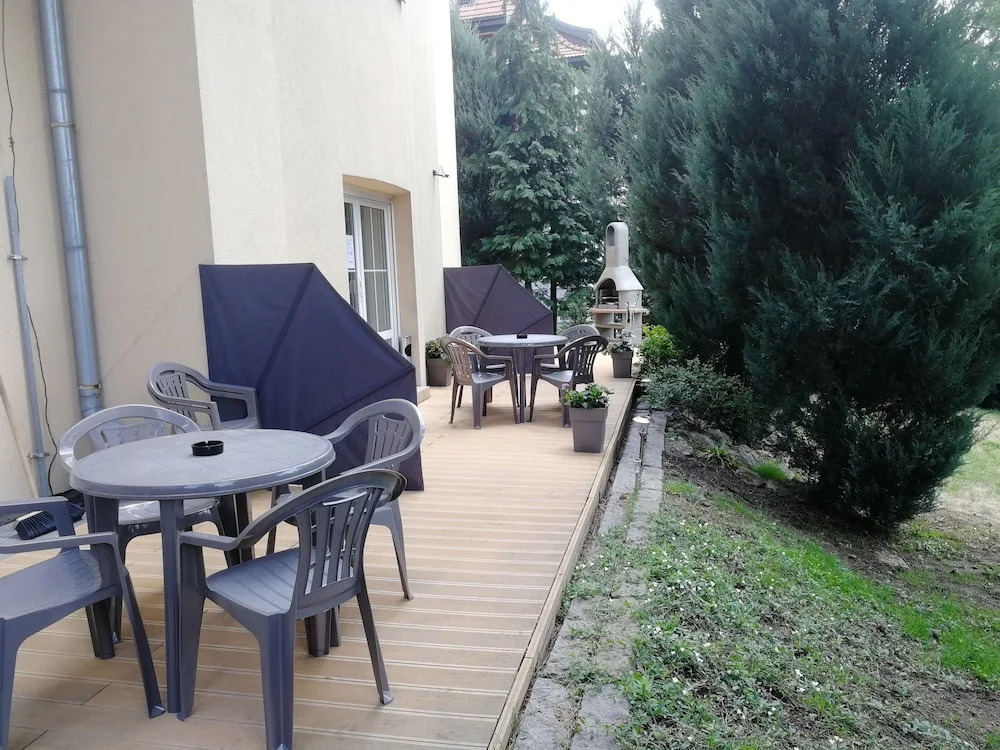Family Style & Garden Apartments