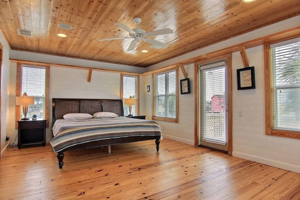 Isle Be Back Vw32 3 Bedrooms 3.5 Bathrooms Home