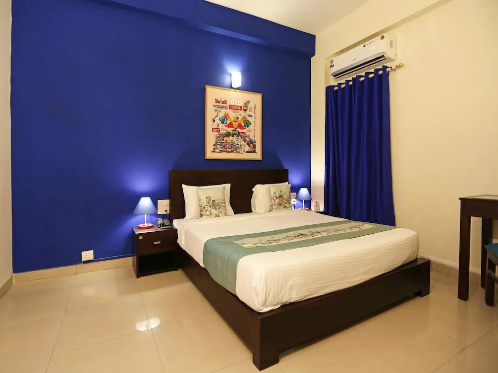 FabHotel F9 Noida Sector 51