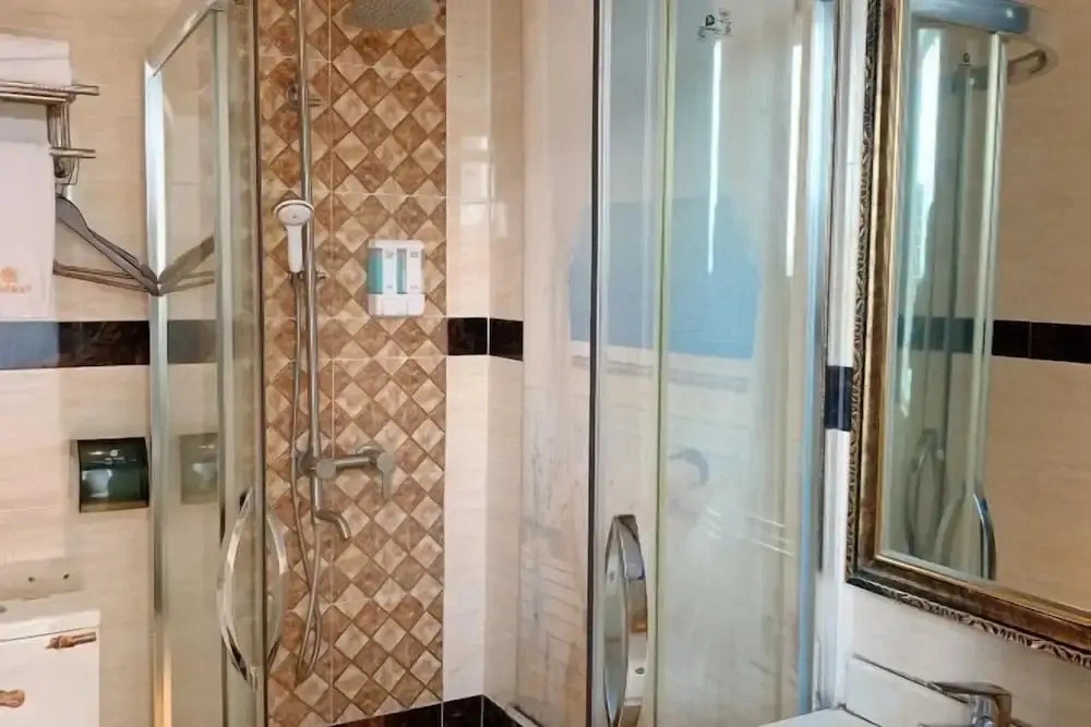Zhongying Hotel