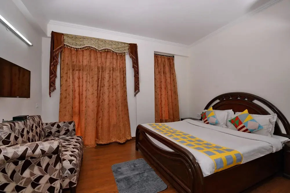 OYO Home 39479 Decent Studio Sehatpur