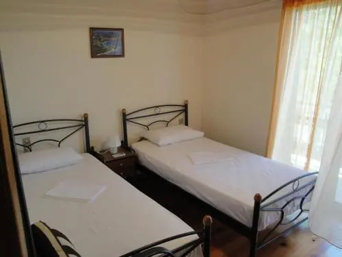 Paschos Rooms