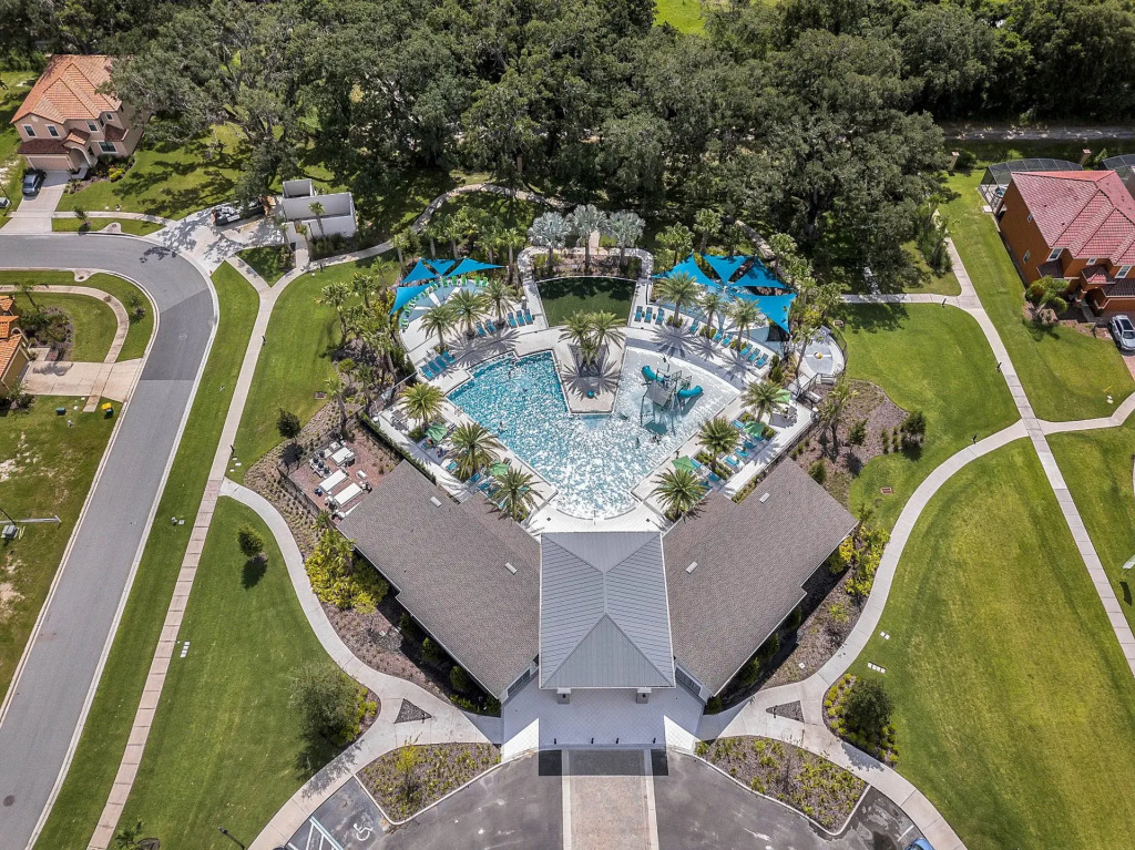 4 Bedrooms 3 Bathrooms Veranda Palms 4461 Np