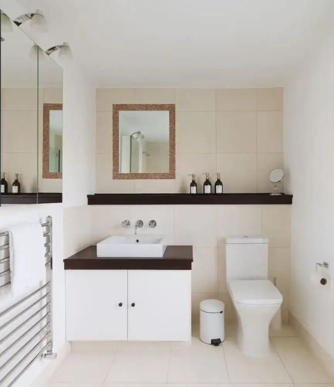 Luxury 5-bedroom Town House in Brook Green Central London