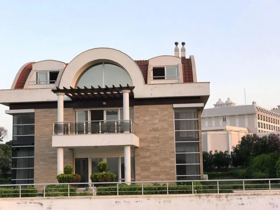 Pearl Golf Villas