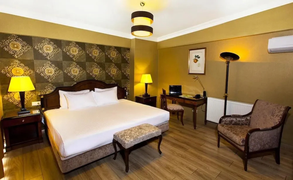 Evoda Hotel