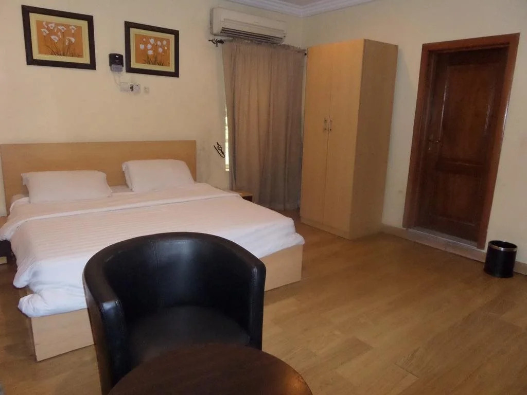 Noahs Ark Hotel & Suites
