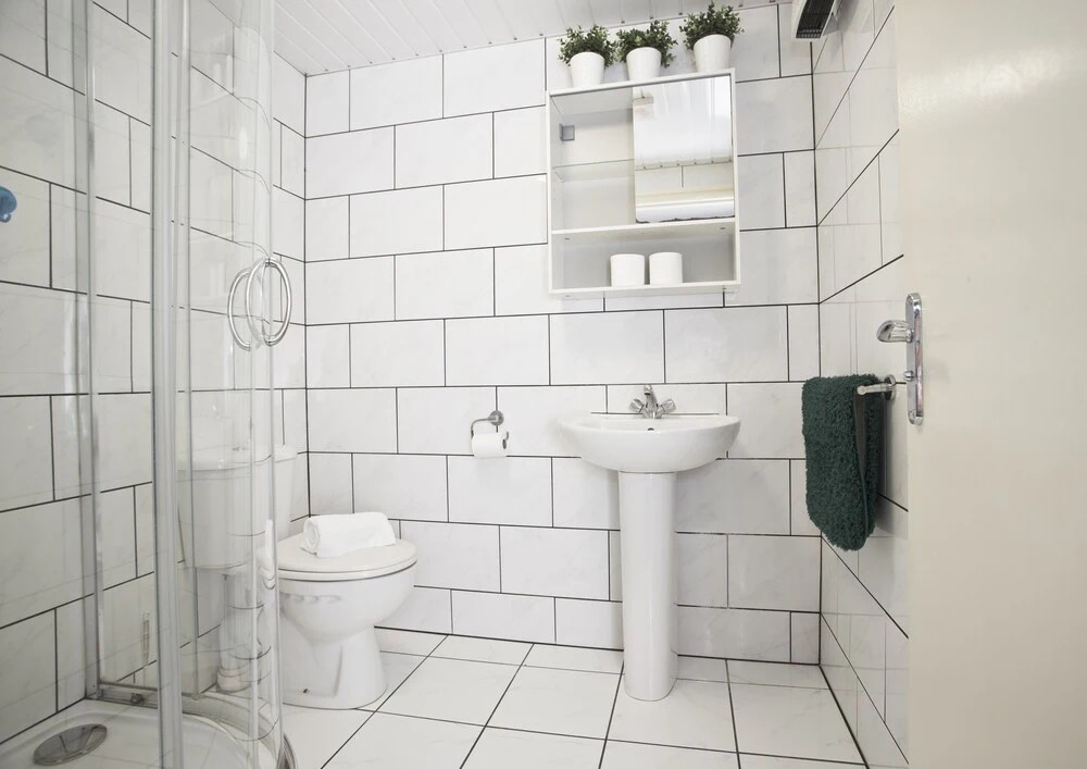 Short Stay Bristol - Mina A Apartment