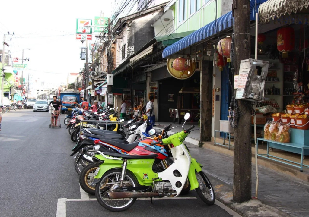 OYO 1054 Phuket Backpacker Hostel