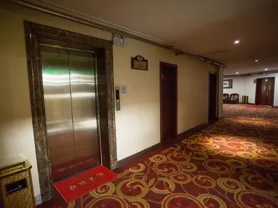 Shennong Hotel