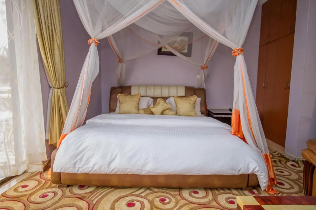 Crystal Suites & Apartments