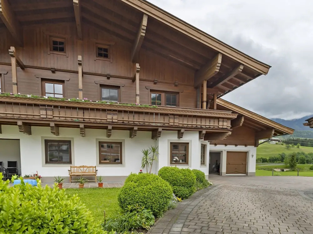 Alluring Holiday Home in Hollersbach im Pinzgau near Skiing