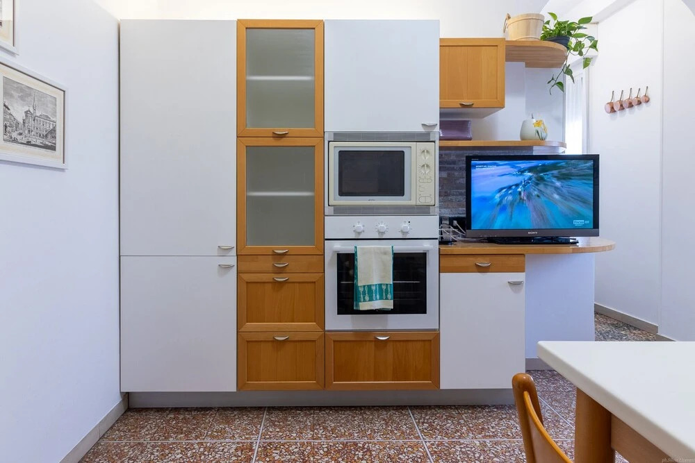 Housmart Galeotti 16
