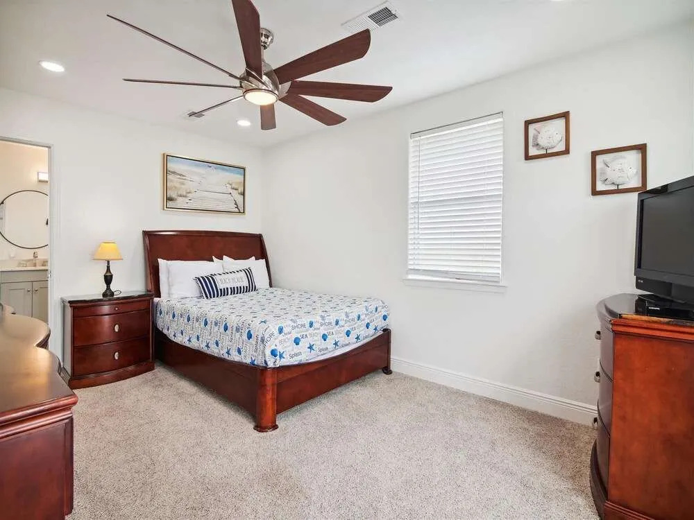 Blue Fin by Ryson Vacation Rentals