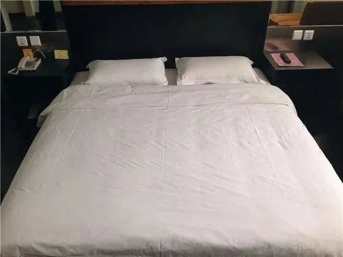 H Hotel