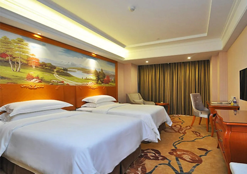 Vienna Hotel Jiangsu Nanjing Liuhe District Longchi Metro Station