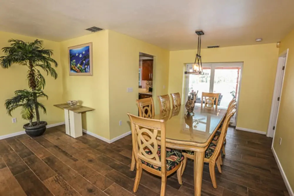 5147Estero