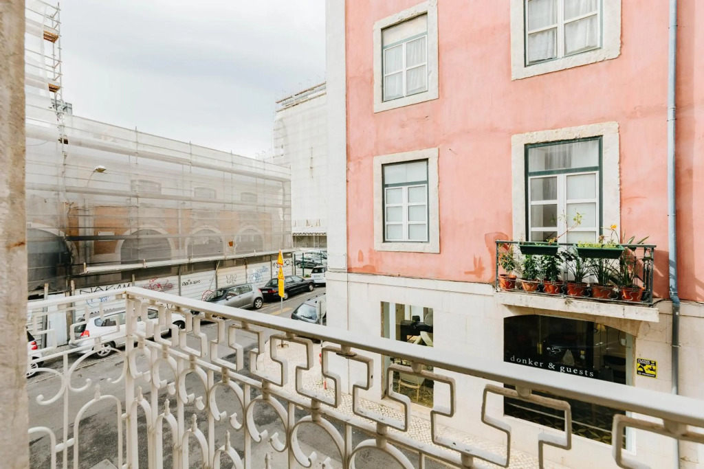NEW Luxury 2 BDR apartment downtown!