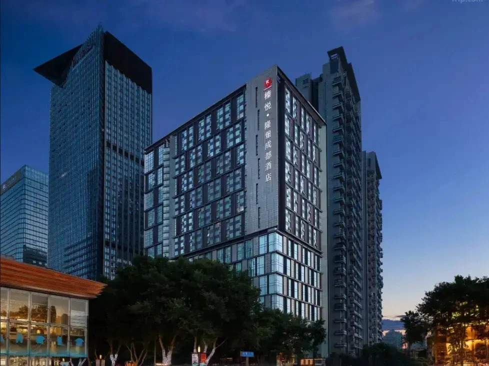 Отель Zhenyue Longbao Chengdu Taikoo Li Branch Chunxi Road