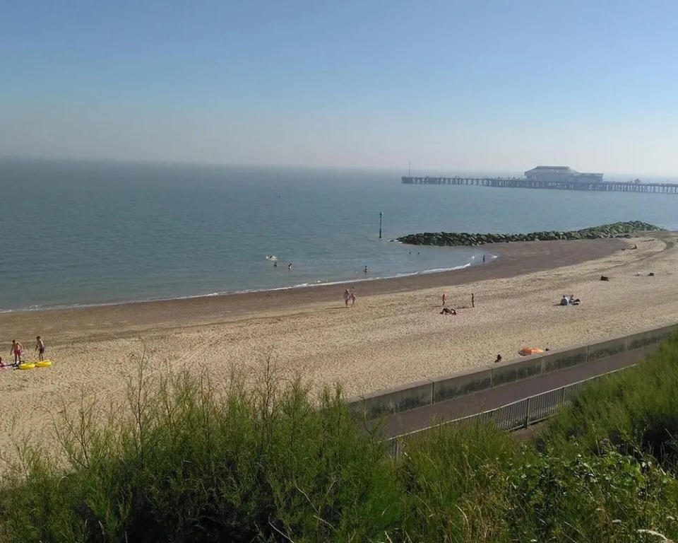 Impeccable 3-bed Caravan in Clacton-on-sea