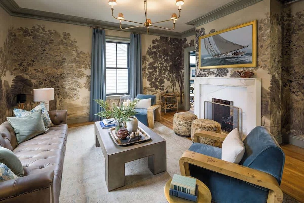 Sanctuary Suite at The Royce, Newport