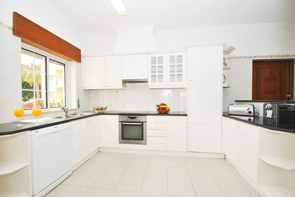 Villa Nespereira - Escapadinha com piscina aquecível e BBQ - Albufeira