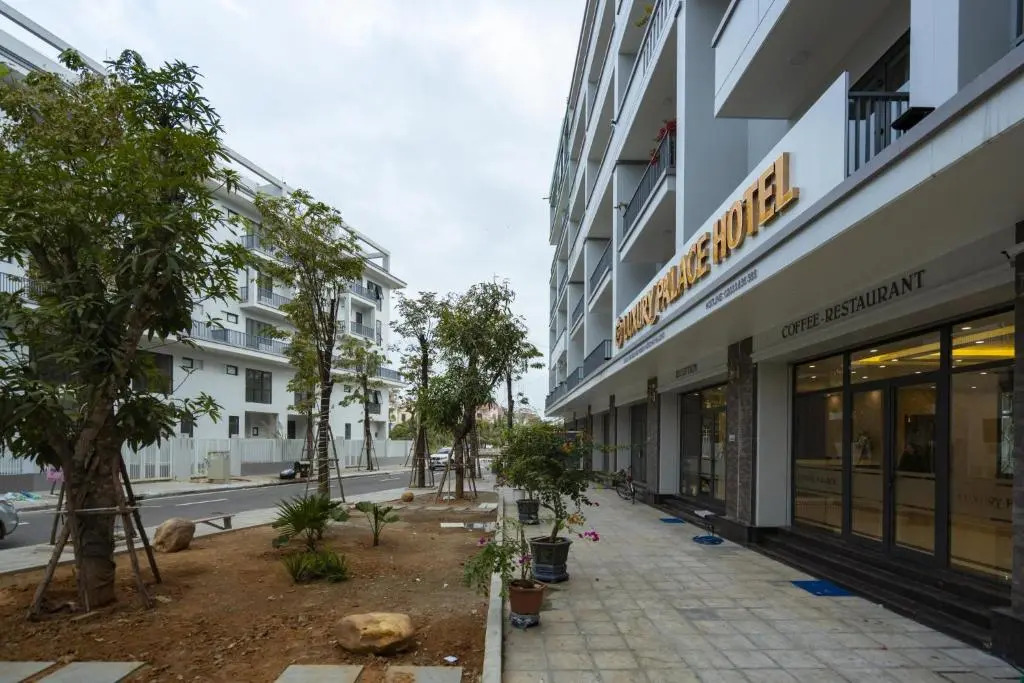 Luxury Palace Hotel