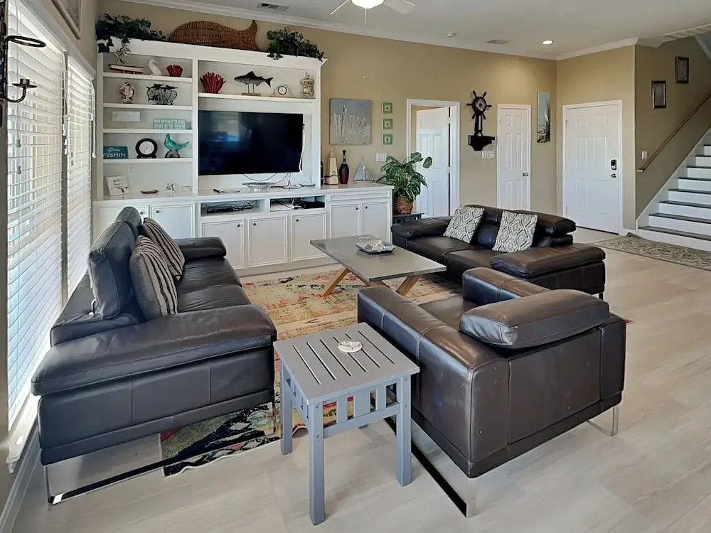 Beach Heaven by Ryson Vacation Rentals