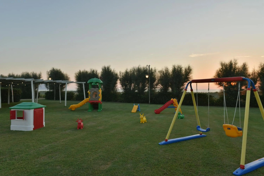 Heracles Village Hotel
