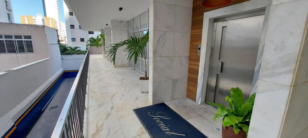 COCDV0100 - Apartamento para 9 pessoas no Corredor da Vitória por Beehost