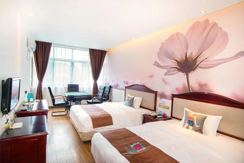 Pai Hotel Xinzheng Longhu School of Engineering