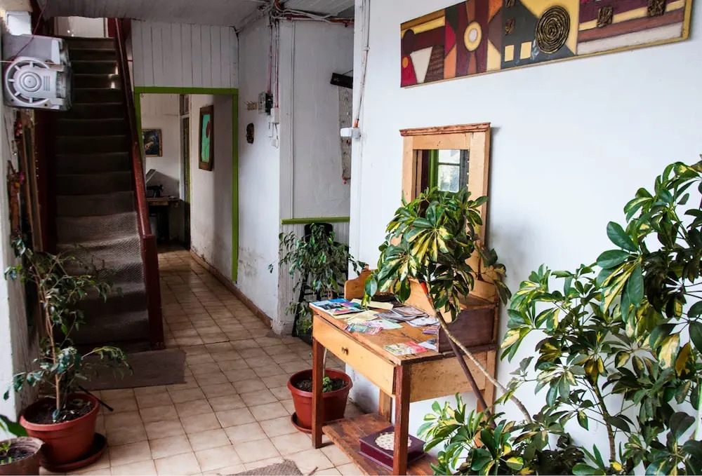 Punto Rojo Hostel