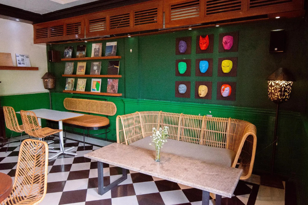 Briggs Inn Batu