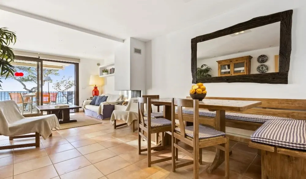 Apartment - 2 Bedrooms with Sea views - 106179
