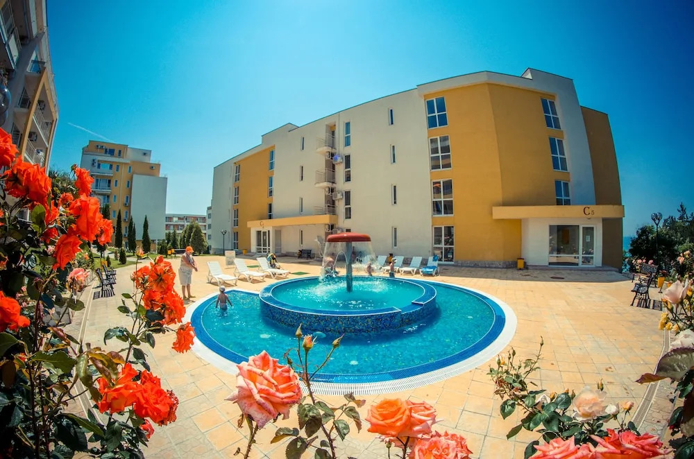 Grand Resort - Sea Viev and Premium Apartments