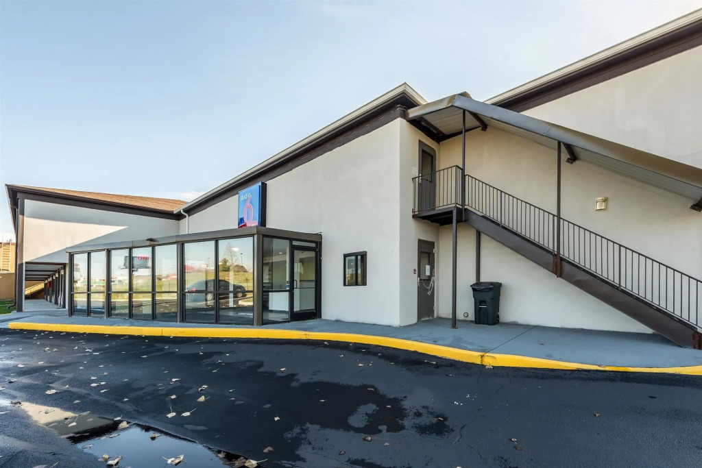 Royal Inn Hotel