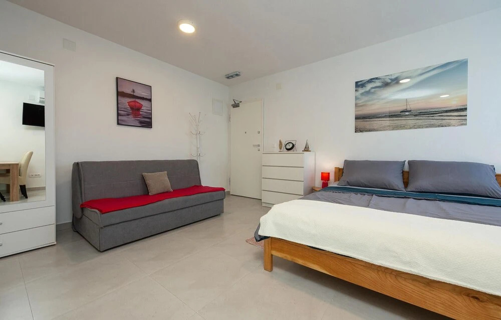 Amazing Apartment in Bibinje With Wifi