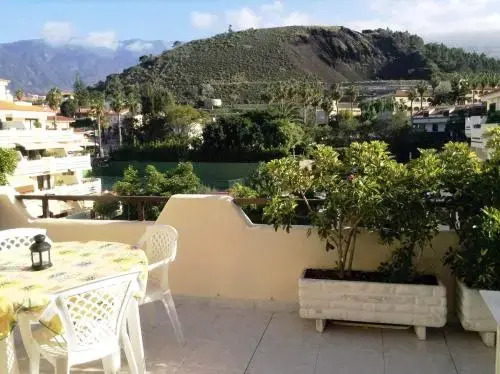 Prime Homes Bright Attic 2bd Apartment