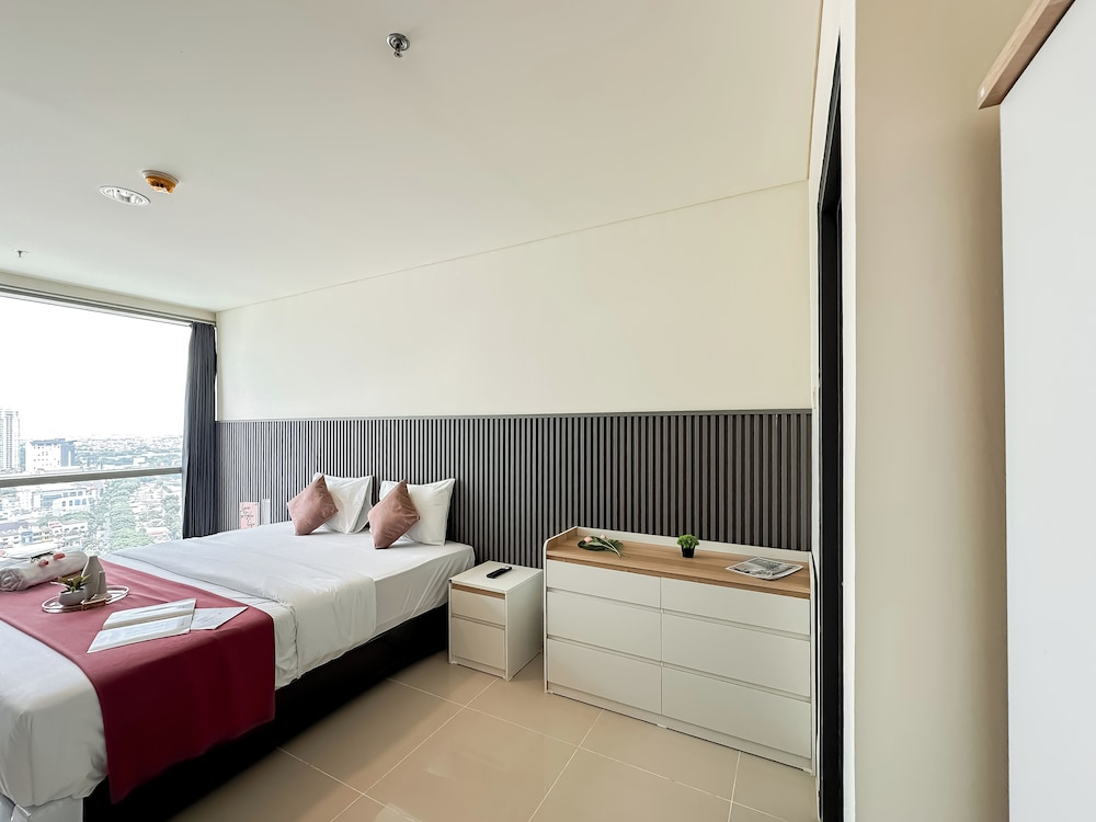 Lovely And Vibrant 2Br Space At Praxis Apartment