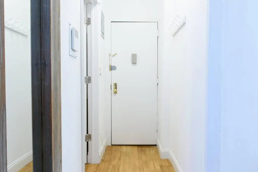 454-4r New 2BR Prime Midtown Best Value Sleeps 5