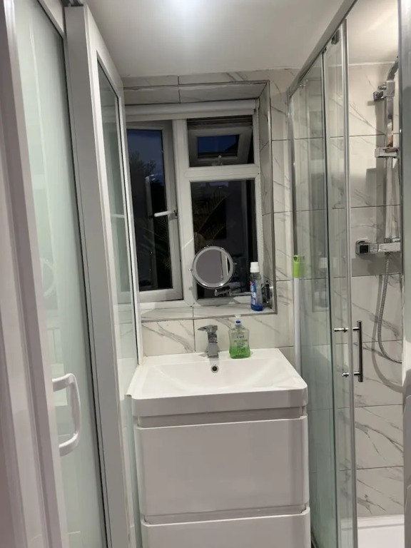 Heathrow Garden Lodge