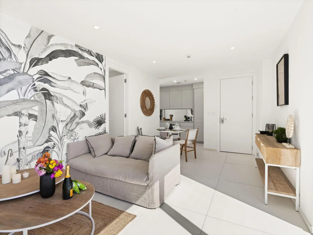 Mullet Bay Suites - Your Luxury Stay Awaits