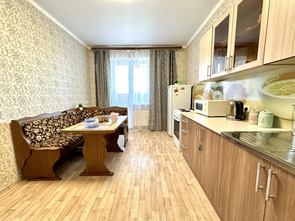 Compass (Компасс) в 10-м микрорайоне 65А